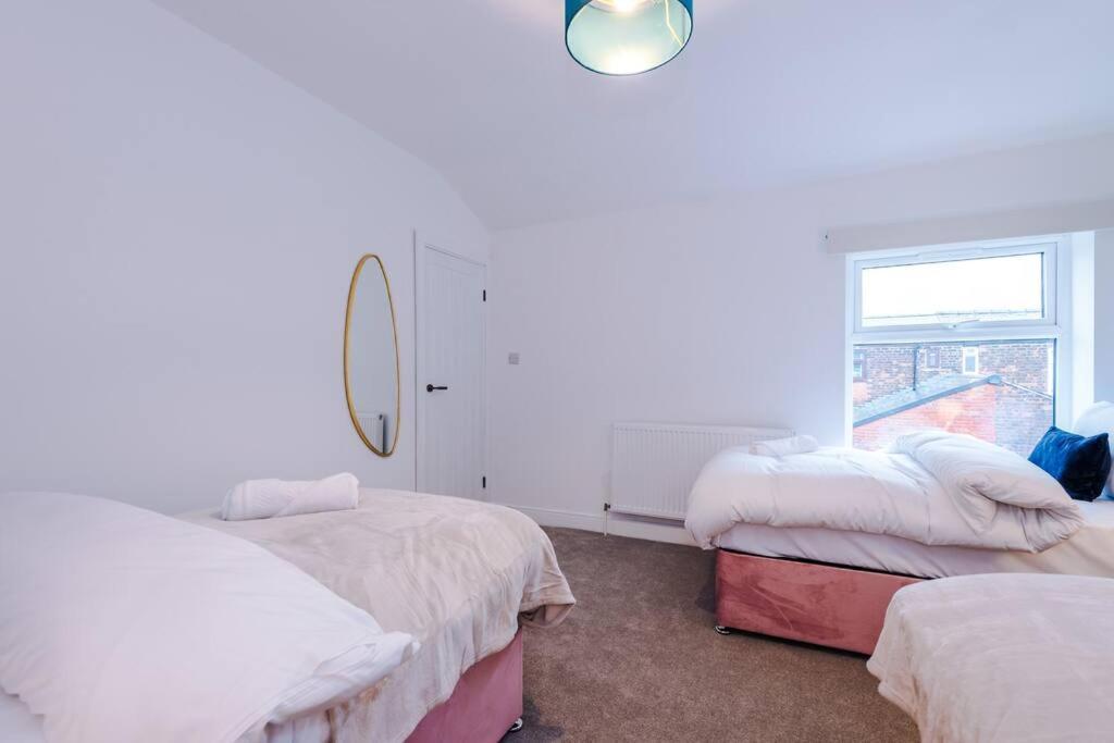 5 Bed Salford Sanctuary Retreat Βίλα Μάντσεστερ Εξωτερικό φωτογραφία