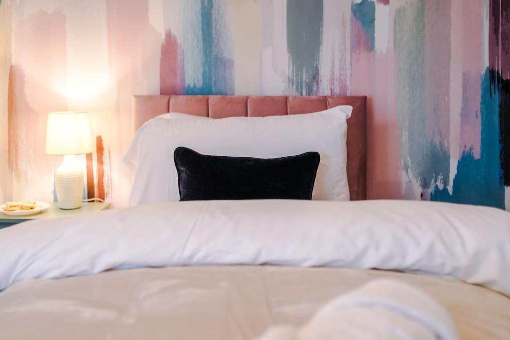5 Bed Salford Sanctuary Retreat Βίλα Μάντσεστερ Εξωτερικό φωτογραφία