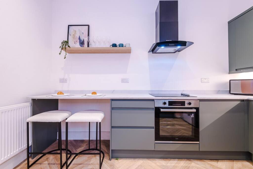 5 Bed Salford Sanctuary Retreat Βίλα Μάντσεστερ Εξωτερικό φωτογραφία